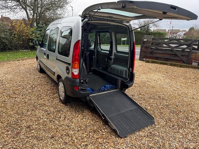Grey Used 2009 Renault Kangoo Authentique MPV | £2,400 (Super price) - Image 1/4