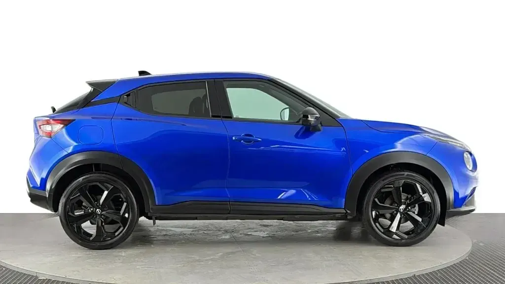 Used Nissan Juke Tekna 114 HP (83 kW) 2024 Blue SUV