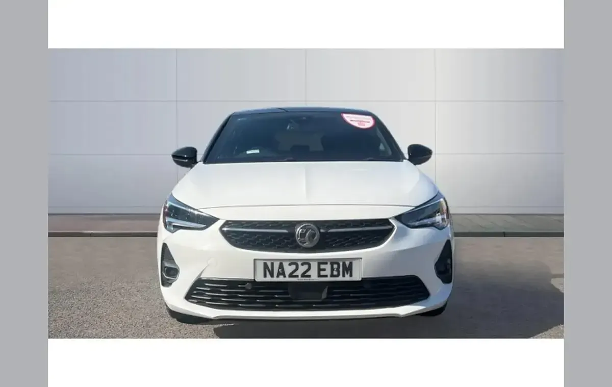 Used Vauxhall Corsa Edition 101 HP (74 kW) 2022 White Hatchback
