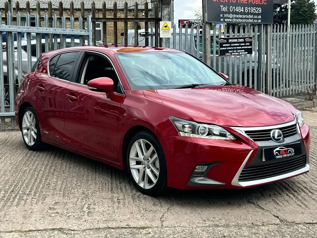 Used Lexus CT200h Luxury Line 2014 Red Hatchback