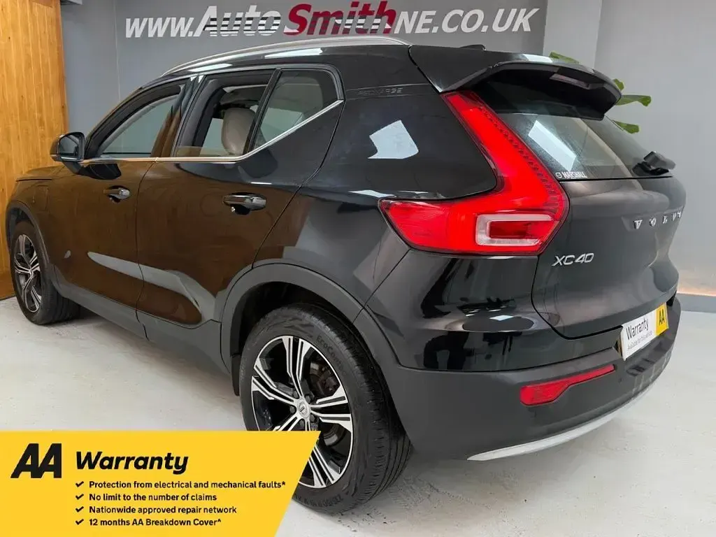 Used Volvo XC40 Inscription 258 HP (189 kW) 2021 Black SUV