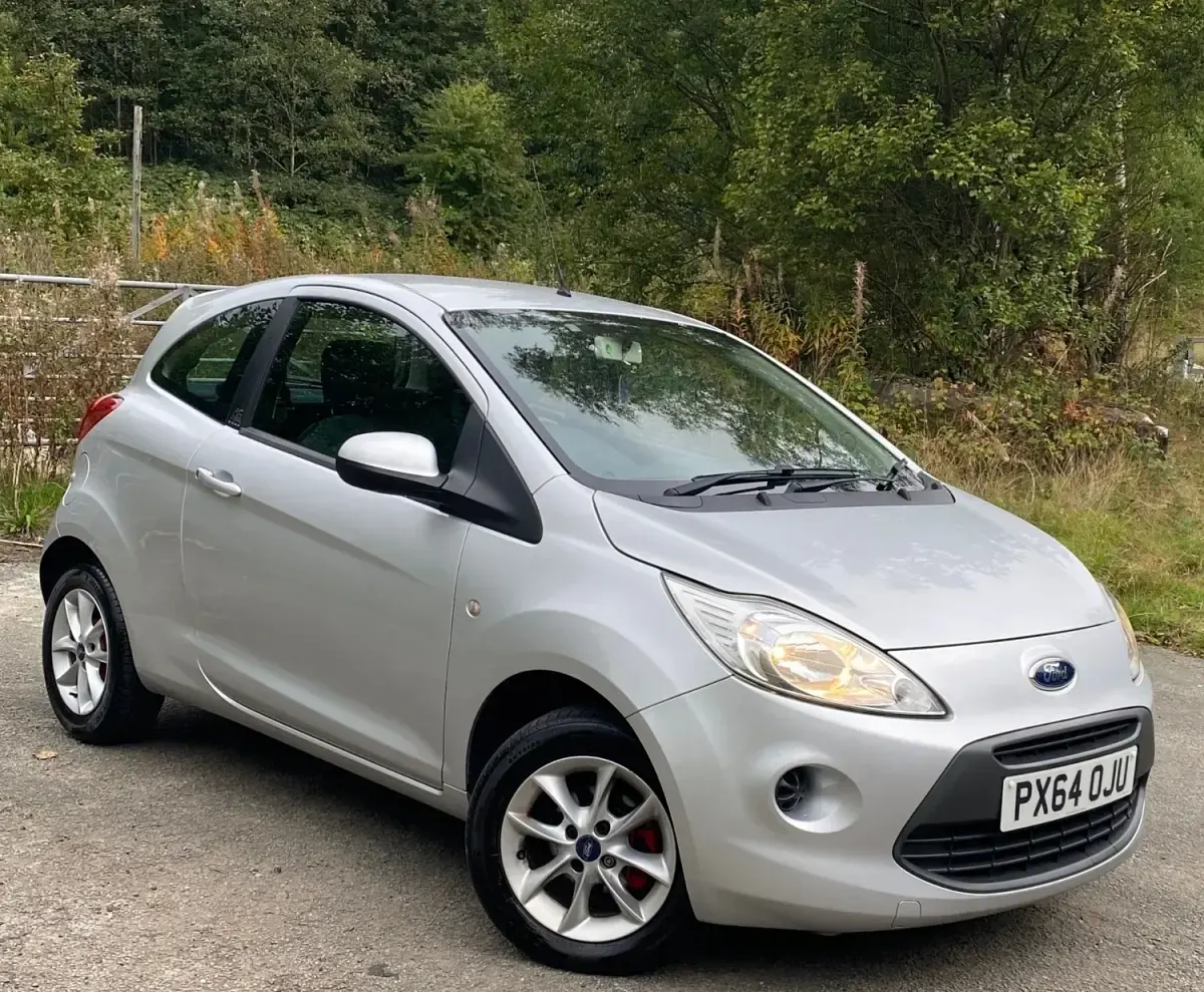 Usado Ford Ka 69 CV (50 kW) 2014 Plateado Utilitario