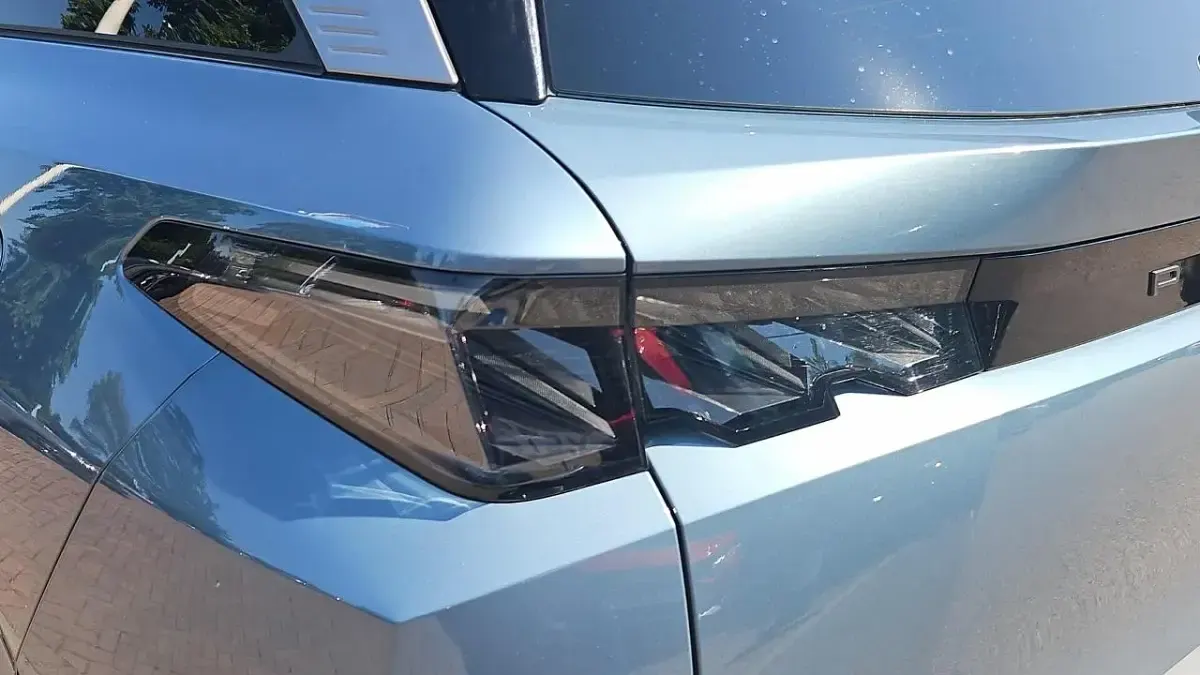 Used Peugeot 5008 GT 152 kW (207 HP) 2024 Blue SUV