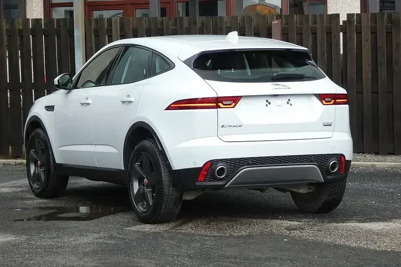 Used Jaguar E-Pace SE 2019 White SUV