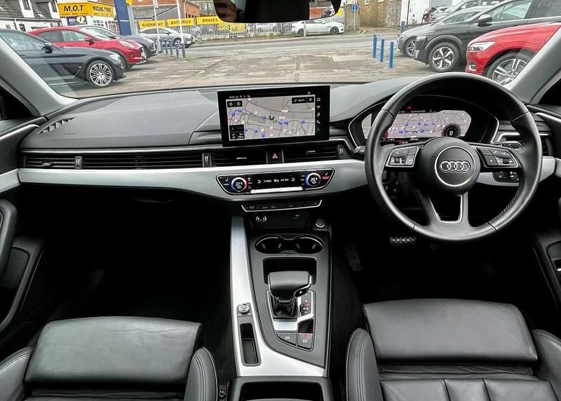 Used Audi A4 Sport 150 HP (110 kW) 2020 Blue Sedan