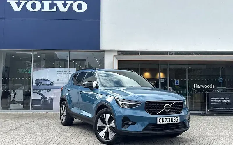 Used Volvo XC40 Plus 211 HP (155 kW) 2023 SUV