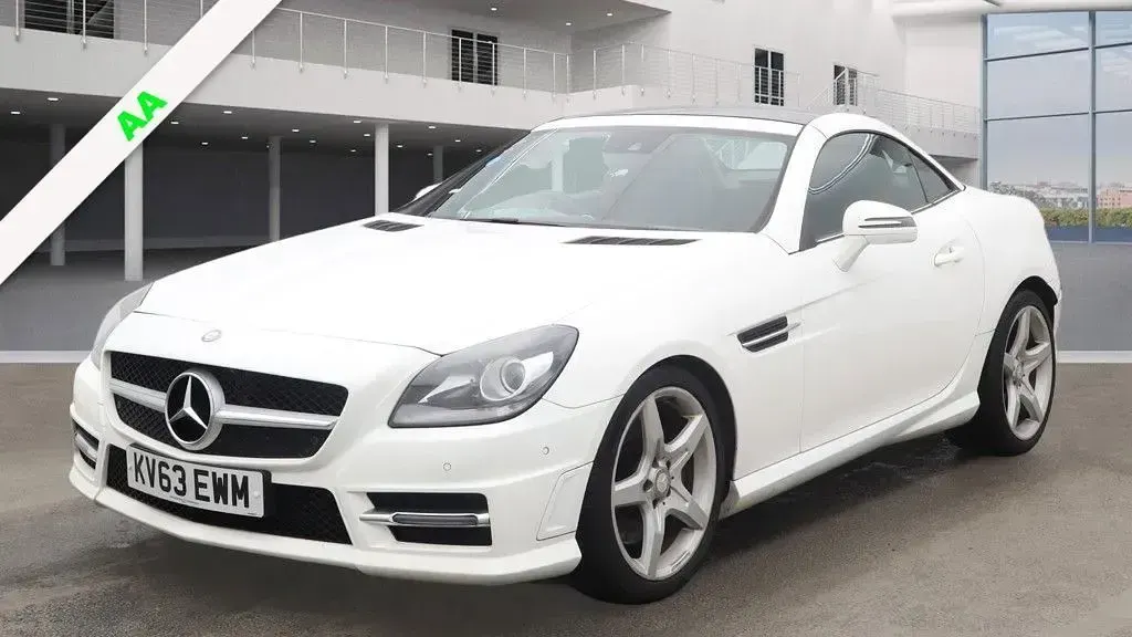 Used Mercedes SLK250 AMG 204 HP (150 kW) 2013 White Cabriolet