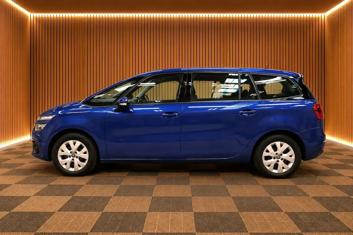 Used Citroën Grand C4 Picasso Touch 2017 Blue MPV