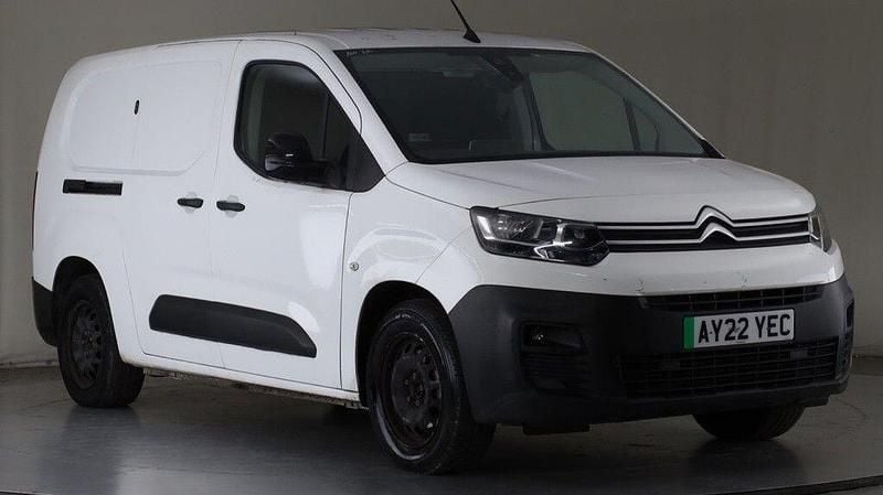 White Used 2022 Citroën e-Berlingo MPV | £9,200 (Good price) - Image 1/3