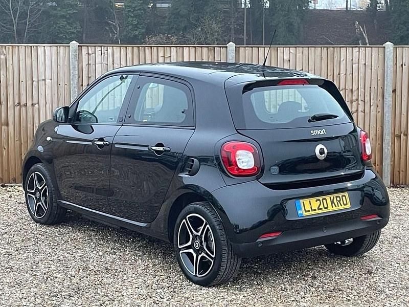 Used Smart ForFour Electric Drive Premium 60 kW (82 HP) 2020 Black Hatchback