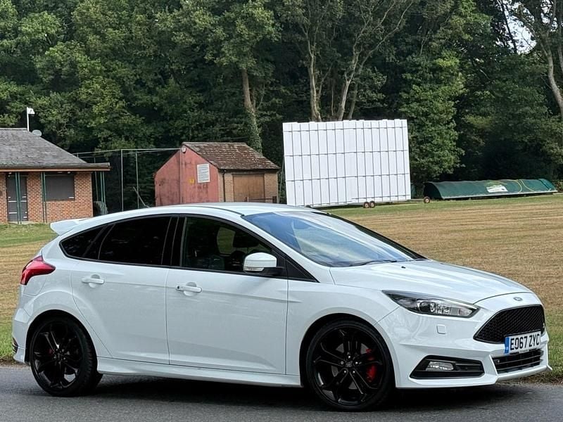 White Used 2017 Ford Focus ST Hatchback | £6,995 (Fair price) - Image 1/4