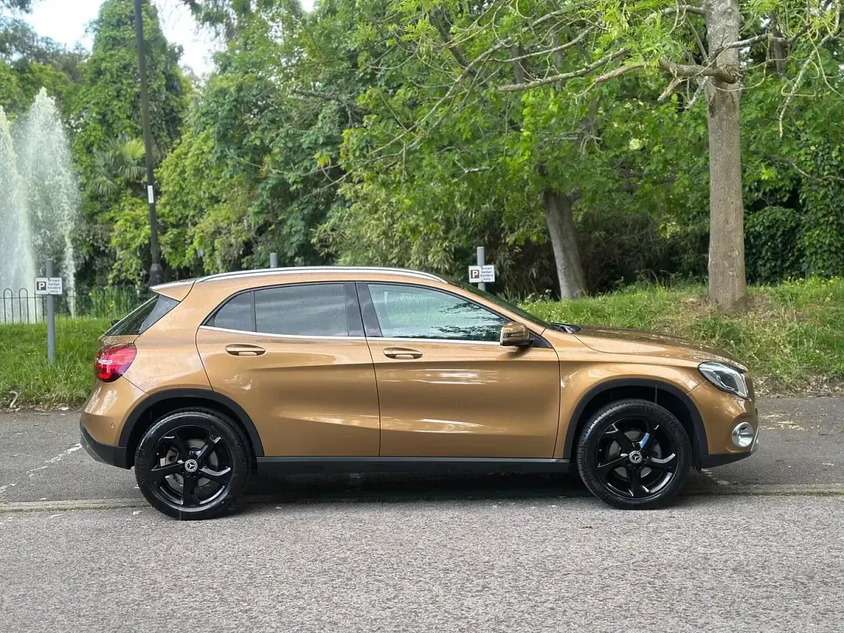 Used Mercedes GLA200 Premium 2017 Beige SUV