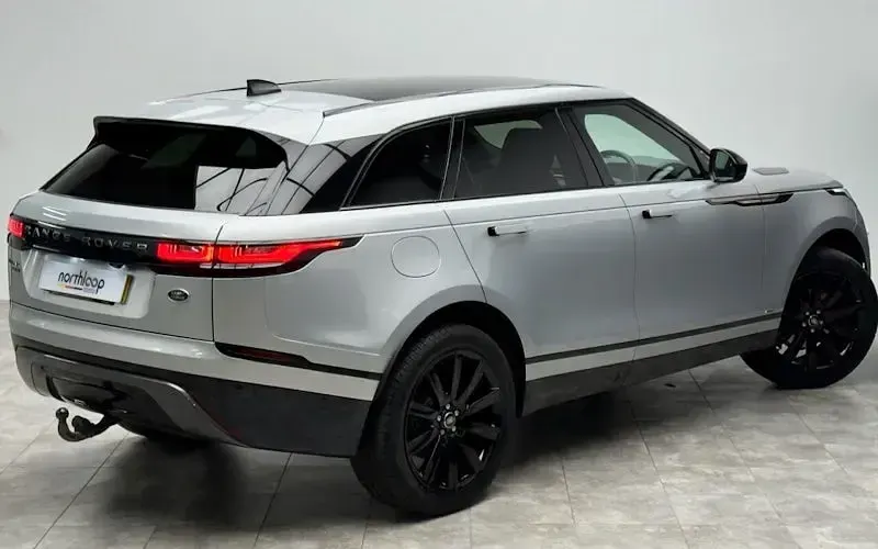 Used Land Rover Range Rover Velar HSE Dynamic 241 HP (177 kW) 2019 Silver SUV