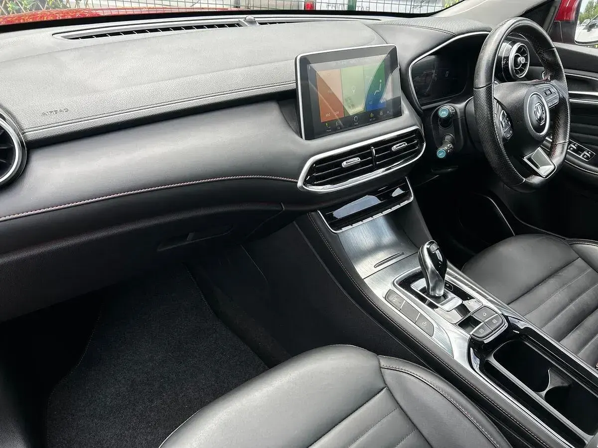 Used MG HS Exclusive 258 HP (189 kW) 2022 Red SUV