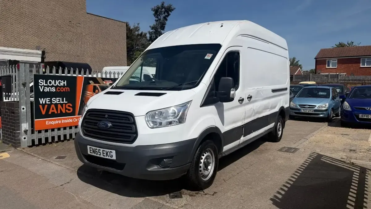 Usado Ford Transit 125 HP (91 kW) 2016 Branco Van