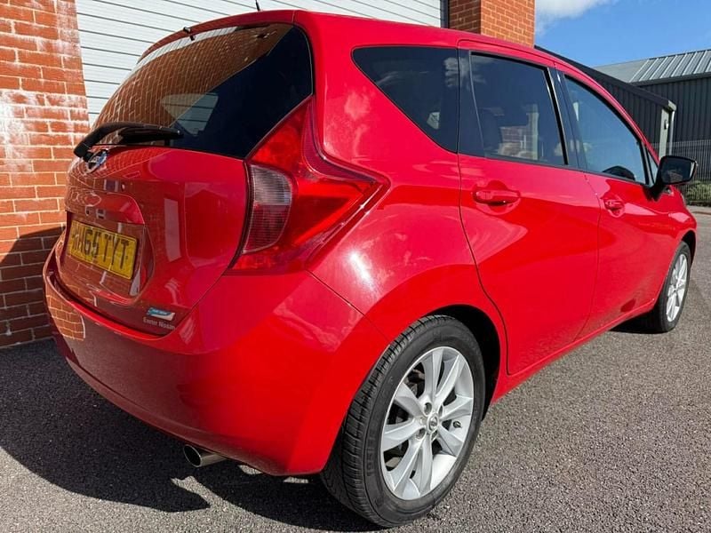 Used Nissan Note Tekna 90 HP (66 kW) 2015 Red Hatchback