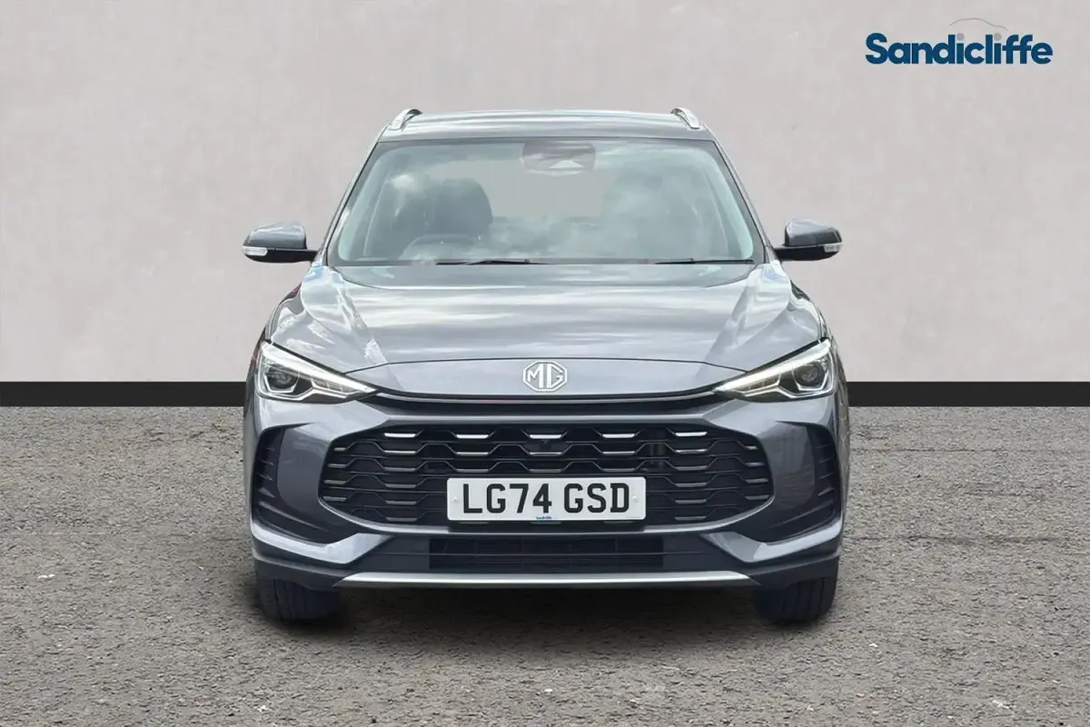 Used MG ZS SE 196 HP (144 kW) 2024 Metallic  hampstead grey SUV