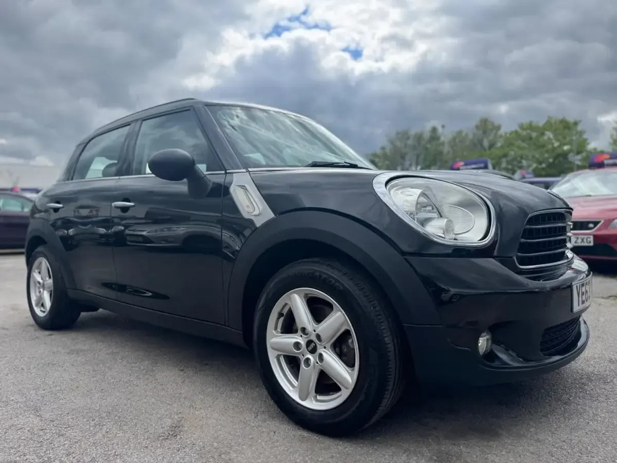 Begagnad Mini ONE 2013 Svart Halvkombi