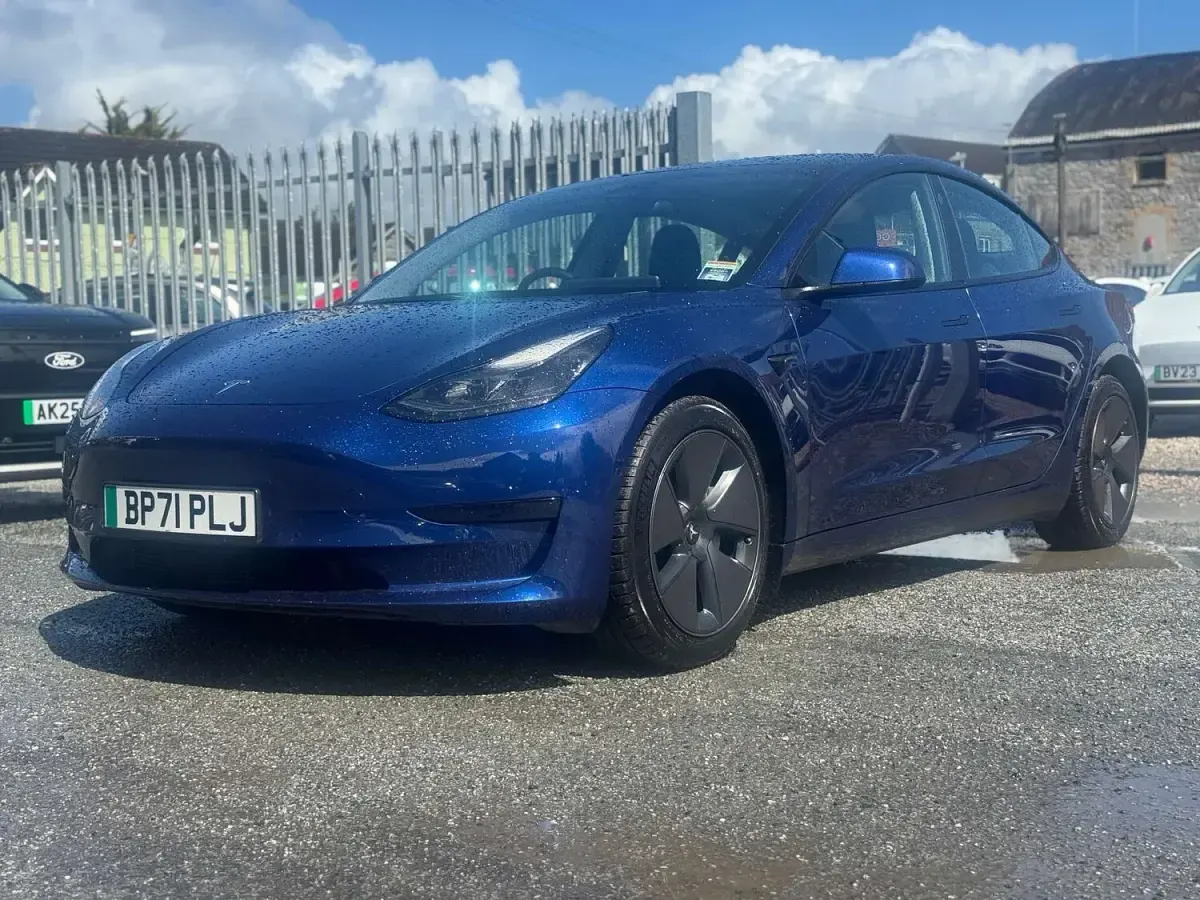 Used Tesla Model 3 Standard Range 366 kW (498 HP) 2022 Blue Sedan