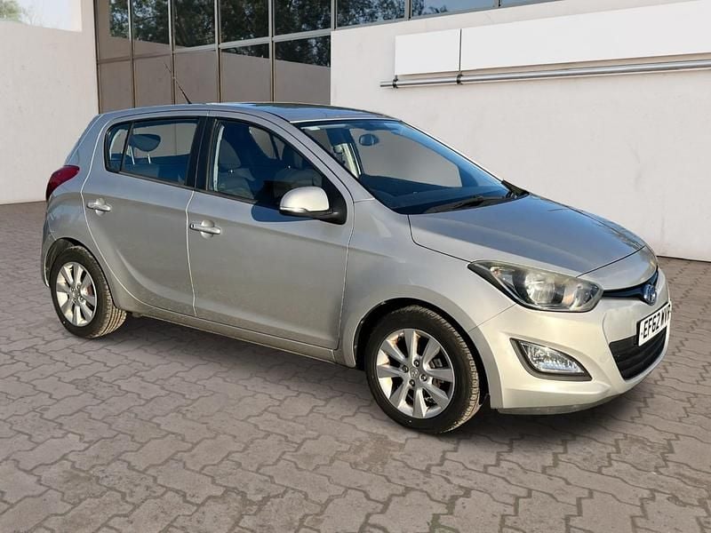 Used Hyundai i20 Active 2012 Silver Hatchback