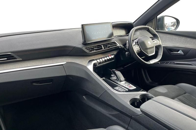 Used Peugeot 5008 Premium 129 HP (94 kW) 2021 Blue SUV