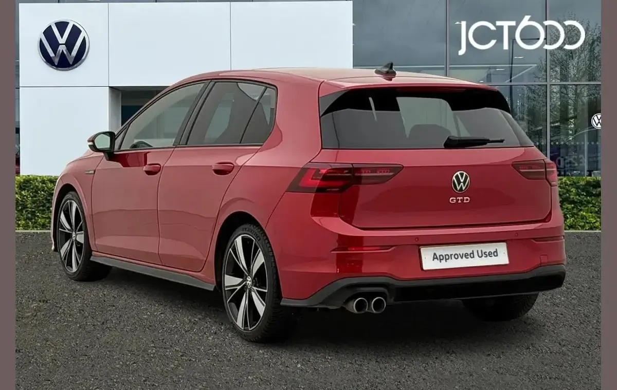 Usado VW Golf VIII GTD 196 CV (144 kW) 2021 Rojo Utilitario