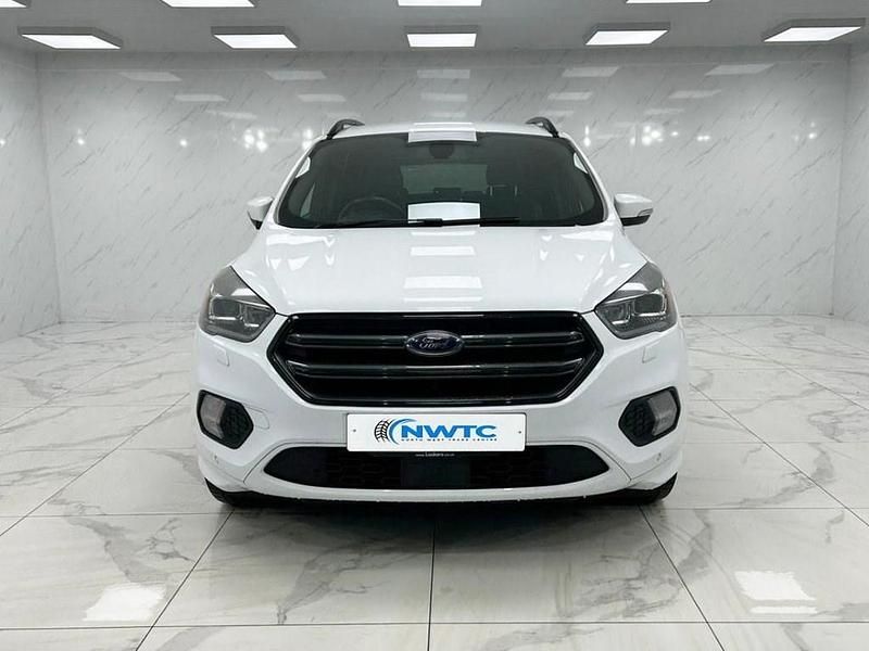 Used Ford Kuga ST-Line 180 HP (132 kW) 2017 White SUV