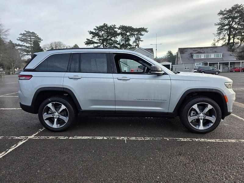 New Jeep Grand Cherokee Limited 376 HP (276 kW) 2025 Grey SUV