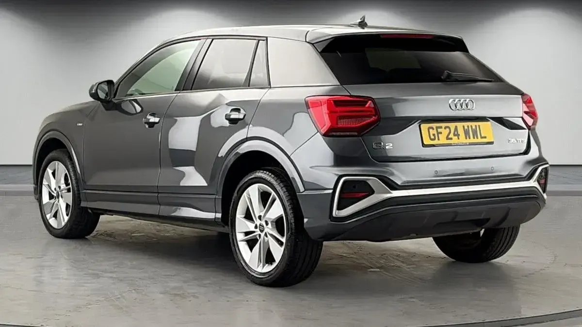Used Audi Q2 S-Line 150 HP (110 kW) 2024 Daytona gray pearl effect/daytona gray pearl effec SUV