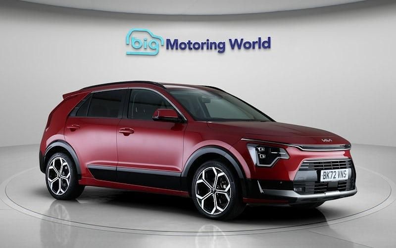 Used Kia Niro 141 HP (103 kW) 2022 Red SUV