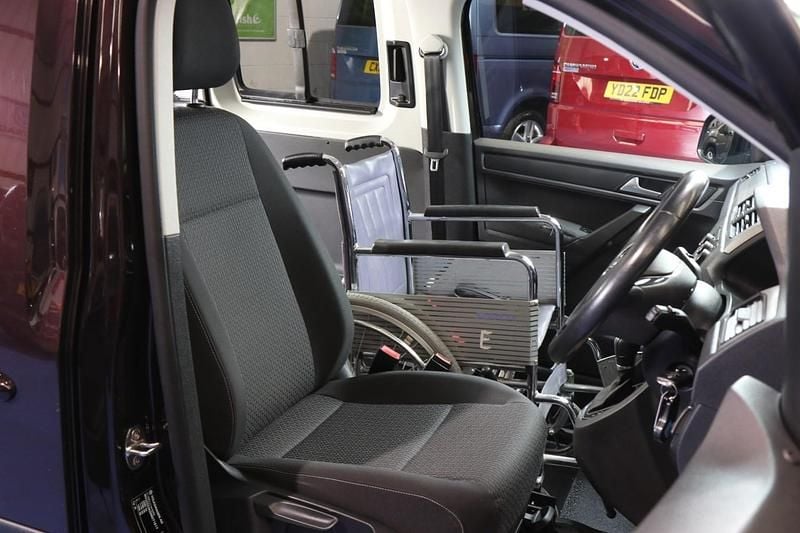 Used VW Caddy Life 2017 Purple MPV