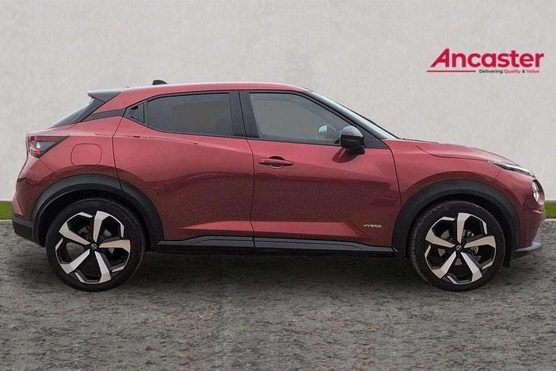 Used Nissan Juke Tekna 143 HP (105 kW) 2023 Red SUV