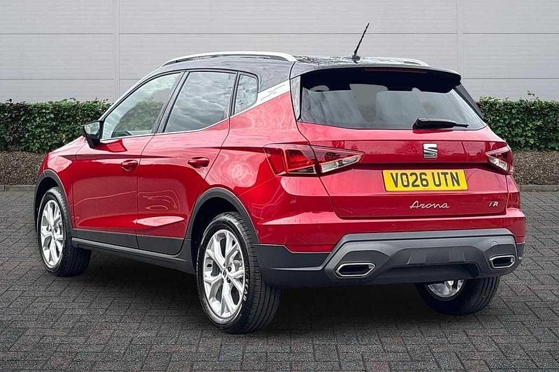 New Seat Arona FR 2026 Desire red with black roof SUV