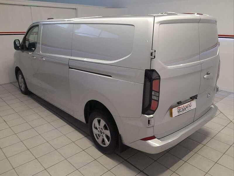 Used Ford Transit Custom Limited 136 HP (100 kW) 2024 Silver Van