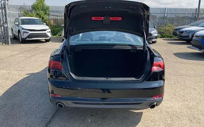 Used Audi A5 Comfort 190 HP (139 kW) 2019 Black Coupe