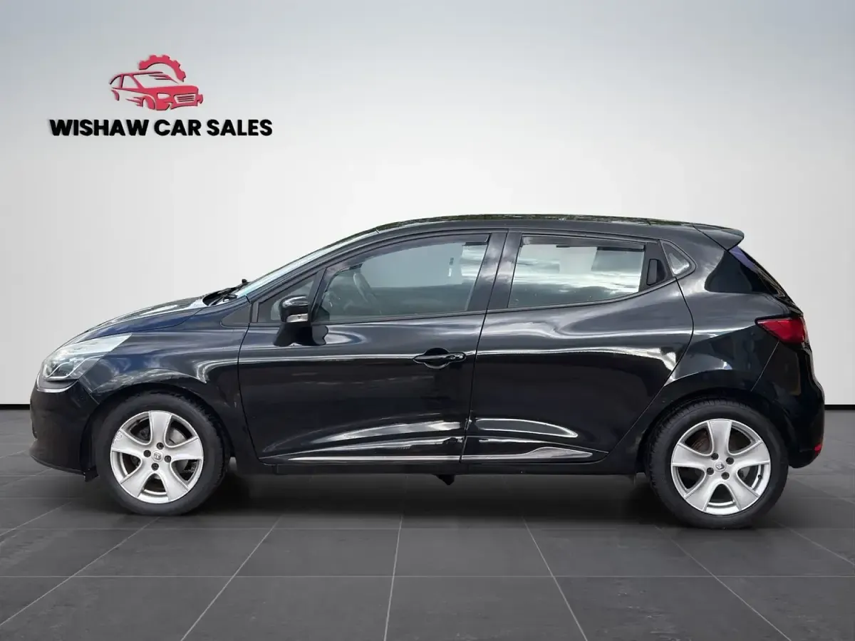 Used Renault Clio Dynamique 90 HP (66 kW) 2016 Black Hatchback