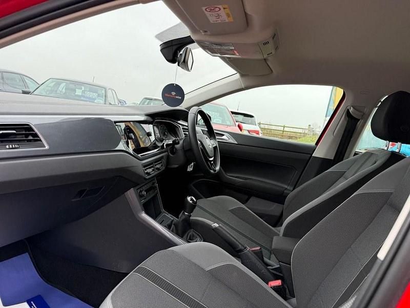 Used VW Polo SEL 115 HP (84 kW) 2018 Red Hatchback