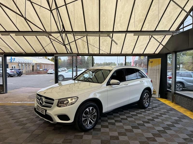 Used Mercedes GLC220 SE 2017 White Estate