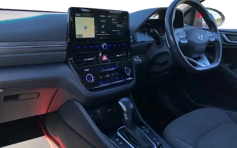 Usado Hyundai Ioniq Edition 141 HP (103 kW) 2019 Vermelho Citadino