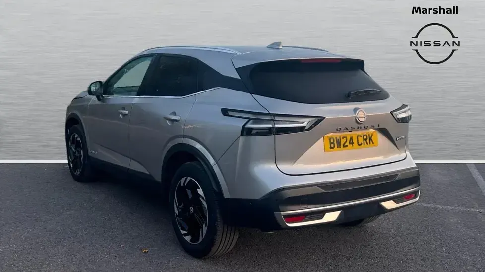 Used Nissan Qashqai N-Connecta 190 HP (139 kW) 2024 Silver SUV