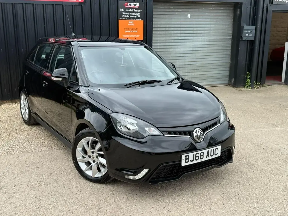 Usado MG MG3 106 HP (77 kW) 2018 Preto Citadino