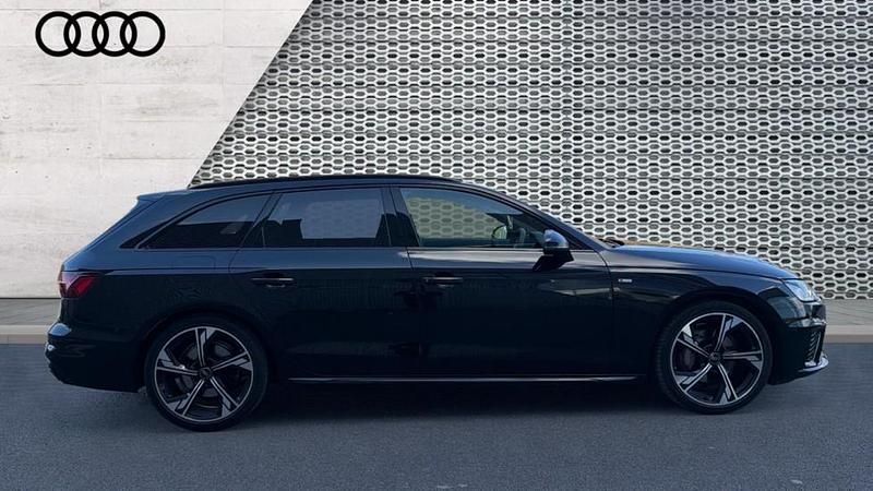 Used Audi A4 Black Edition 204 HP (150 kW) 2023 Black Estate