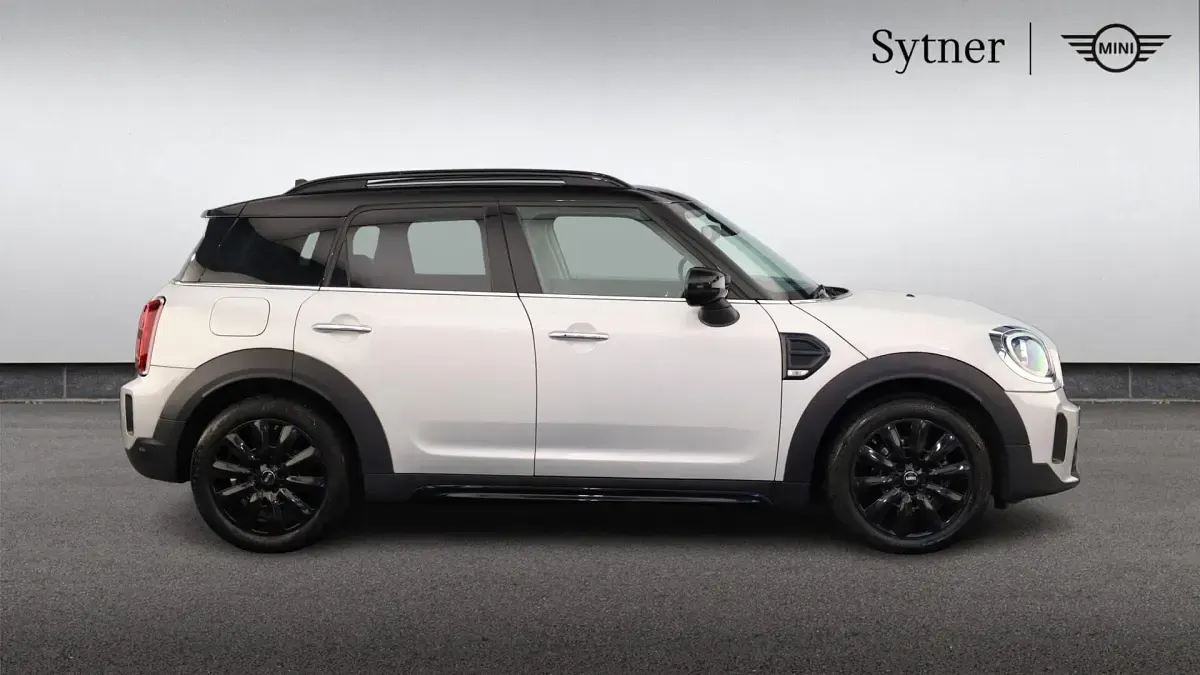 Used Mini Cooper Countryman Classic 134 HP (98 kW) 2022 Silver SUV