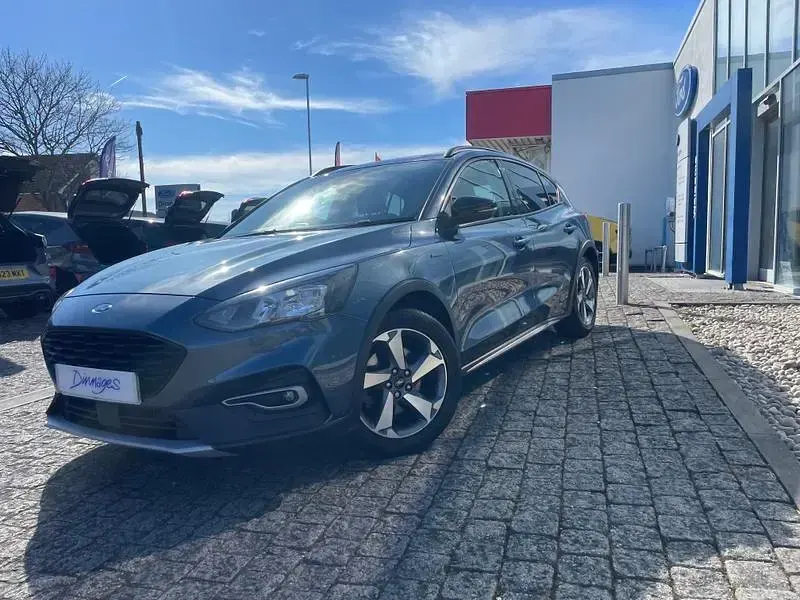 Used Ford Focus Active 125 HP (91 kW) 2020 Blue Hatchback