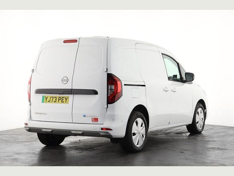 Used Nissan Townstar Tekna 89 kW (122 HP) 2023 White Van