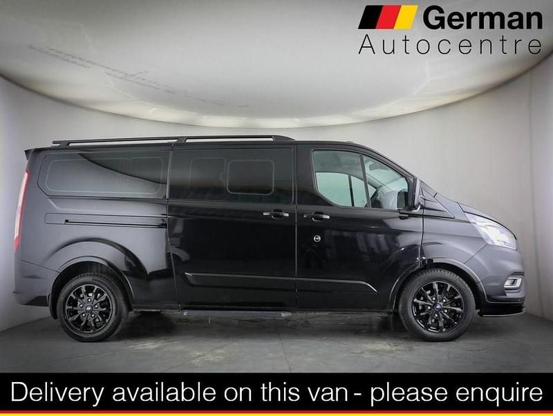 Used Ford Tourneo Titanium 130 HP (95 kW) 2022 Black MPV