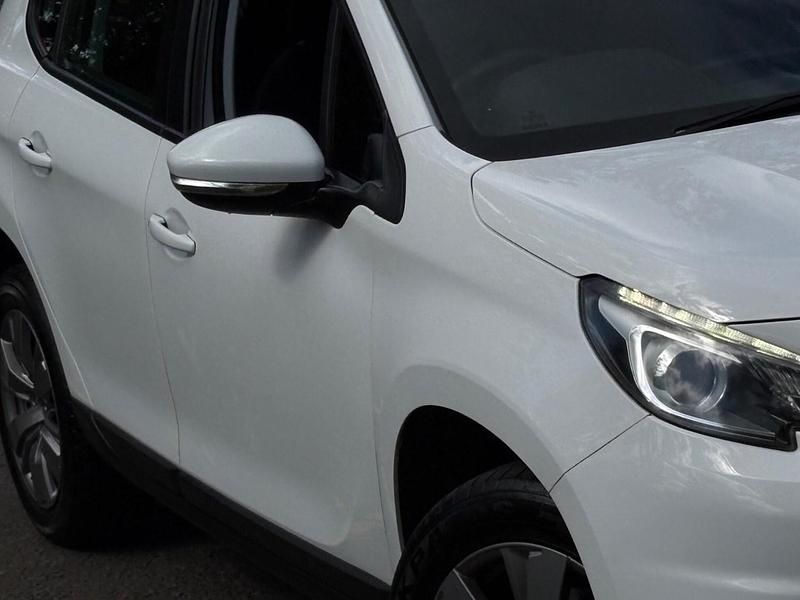 Begagnad Peugeot 2008 Active 2017 Vit SUV