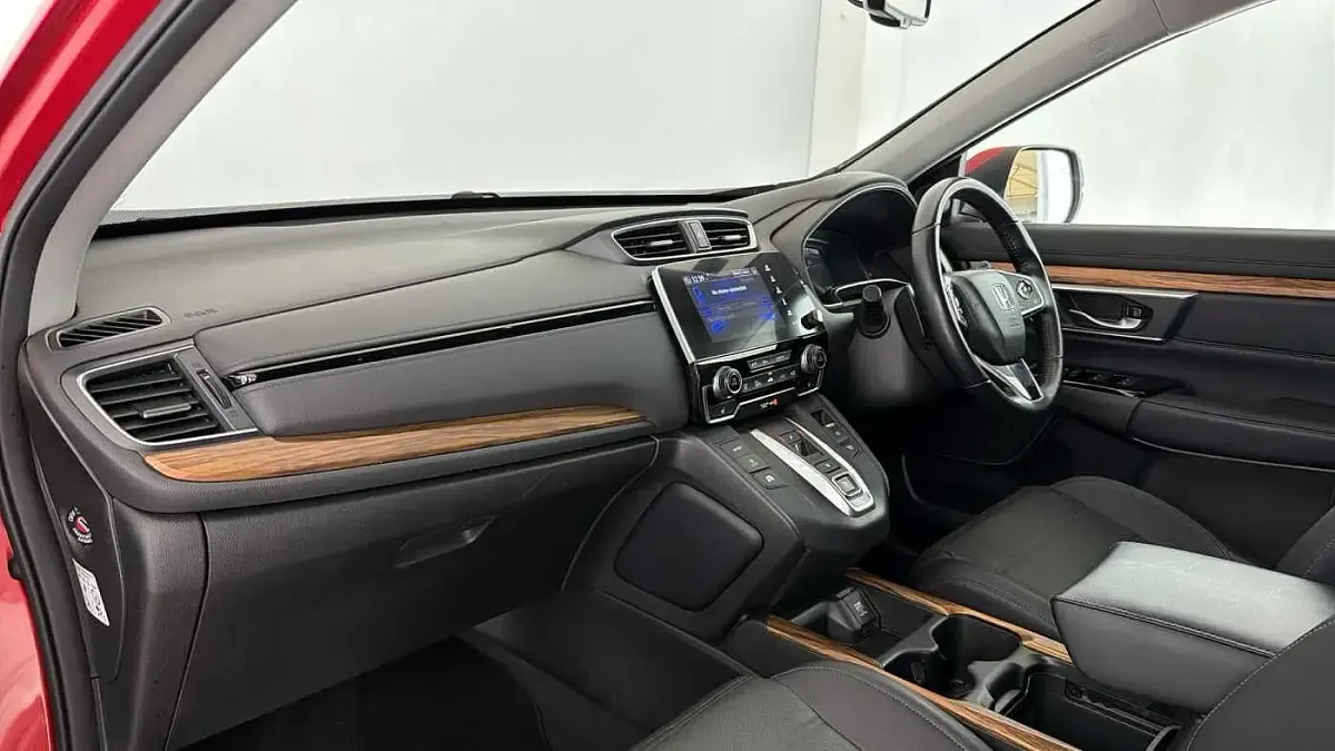 Used Honda CR-V Hybrid 181 HP (133 kW) 2021 Crystal red SUV