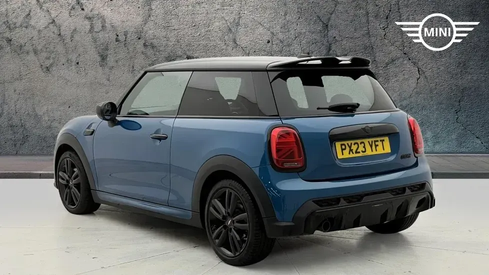 Used Mini Cooper Hatch 134 HP (98 kW) 2023 Blue Hatchback