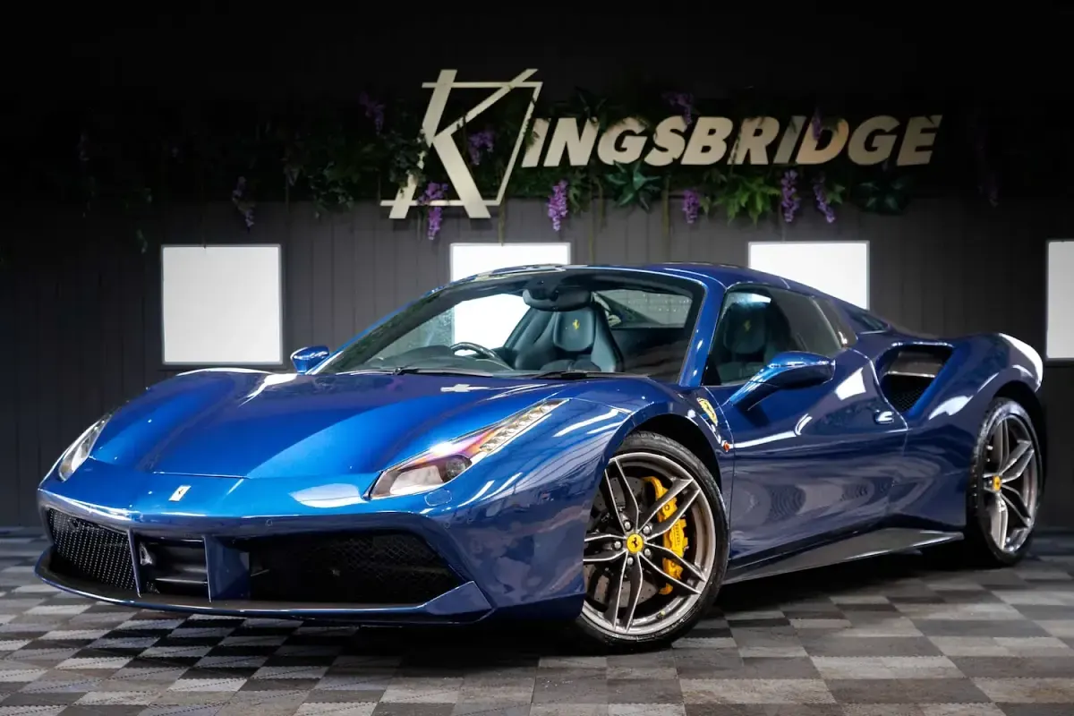 Used Ferrari 488 670 HP (492 kW) 2018 Blue Cabriolet